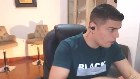 Snapshot of anndyhardy11 chatting on October 24, 10:06 pm Anndy Hardy online show from October 24, 10:06 pm