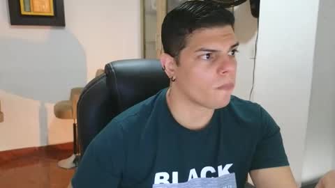 Snapshot of anndyhardy11 chatting on November 11, 8:20 pm Anndy Hardy online show from November 11, 8:20 pm