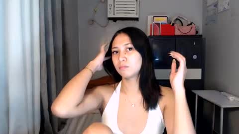 anne_chanelx online show from May 31, 5:48 am