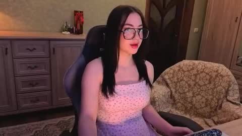 Snapshot of anneaverry chatting on February 14, 9:50 am anneaverry online show from February 14, 9:50 am