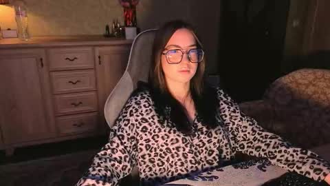 Snapshot of anneaverry chatting on March 2, 7:48 am anneaverry online show from March 2, 7:48 am