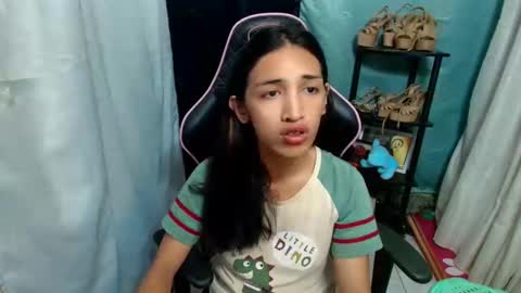 annebisyosa_angela online show from February 13, 7:59 am