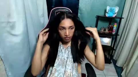 Snapshot of annebisyosa_angela chatting on March 24, 2:27 am annebisyosa_angela online show from March 24, 2:27 am