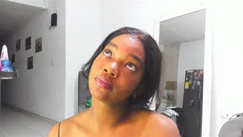 Snapshot of annebullocks chatting on February 5, 8:43 am Annie online show from February 5, 8:43 am