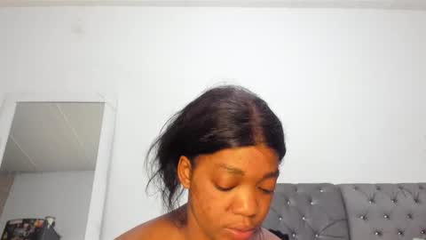 Snapshot of annebullocks chatting on October 8, 9:07 am Annie online show from October 8, 9:07 am