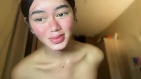 Snapshot of annedee_ chatting on December 16, 6:27 pm Kim online show from December 16, 6:27 pm