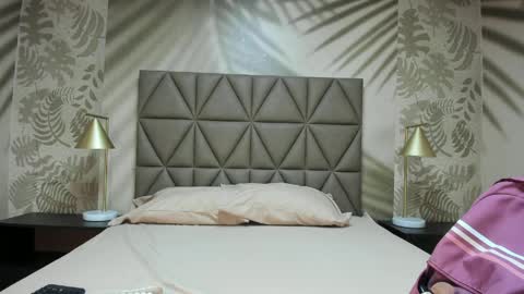 Anne online show from April 1, 3:07 am