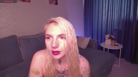 Snapshot of annetenet chatting on September 14, 9:08 am Annet online show from September 14, 9:08 am