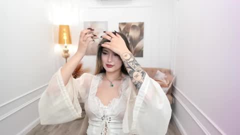 annetli online show from March 30, 11:33 am