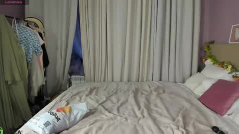 annette_nelsone online show from May 6, 12:41 am