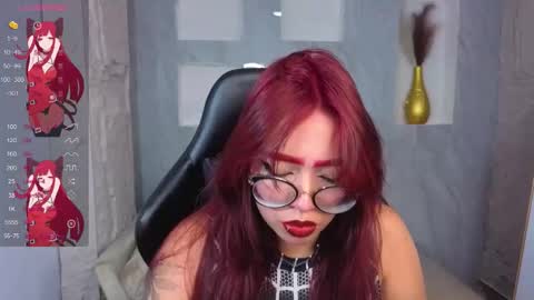 Snapshot of anni_acker_b chatting on December 18, 3:23 am Anni acker b online show from December 18, 3:23 am