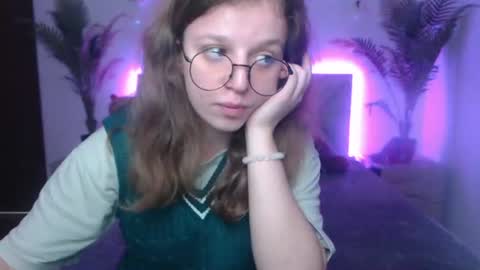 Snapshot of annibrownss chatting on July 21, 6:05 am Anni online show from July 21, 6:05 am