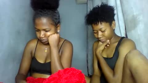 Snapshot of annick98 chatting on February 11, 8:36 pm annick98 online show from February 11, 8:36 pm