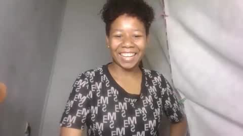 Snapshot of annick98 chatting on February 27, 9:09 am annick98 online show from February 27, 9:09 am