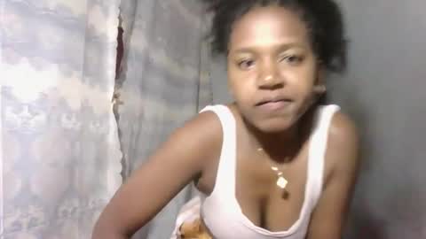 Snapshot of annick98 chatting on March 14, 9:04 am annick98 online show from March 14, 9:04 am