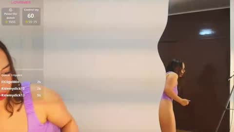 Snapshot of annie_bonnie_ chatting on February 16, 12:12 pm Annie Bonnie online show from February 16, 12:12 pm