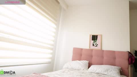 Annie online show from April 10, 2:33 pm