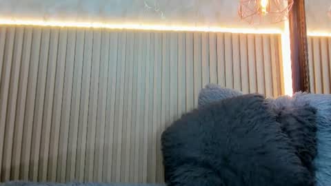 Snapshot of annie_paradisee chatting on July 13, 6:44 pm Annie online show from July 13, 6:44 pm