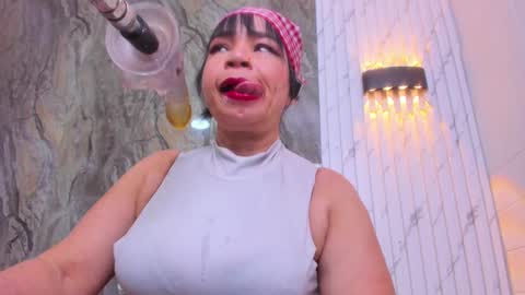 annie_wigg_ online show from September 24, 3:10 am