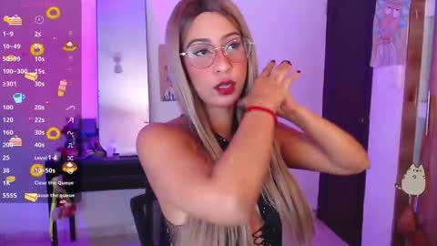 AnnieBlu3 online show from February 6, 10:18 am