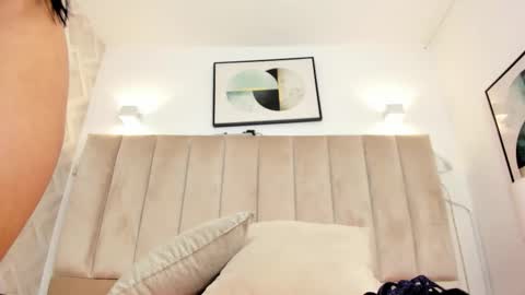 Annie Queen online show from February 20, 4:09 am