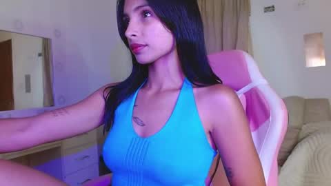 Snapshot of annitaserna chatting on April 29, 4:05 am AnnaS online show from April 29, 4:05 am