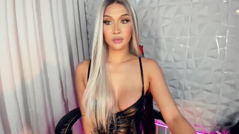 anntonia_porsild_xxx online show from March 2, 7:21 pm