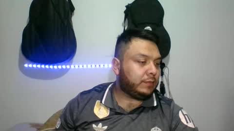 lion kennedy independent model moderator online show from October 23, 3:06 am