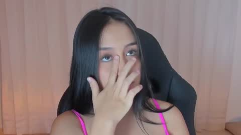 Snapshot of anny_jones77 chatting on July 22, 4:37 am Anny online show from July 22, 4:37 am