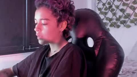 Snapshot of anny_kiitty_ chatting on February 24, 7:45 pm Anny online show from February 24, 7:45 pm