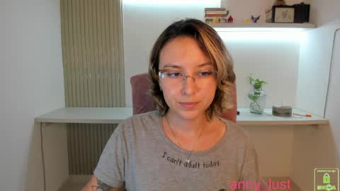 Snapshot of anny_lust chatting on May 28, 8:06 pm Issabela online show from May 28, 8:06 pm