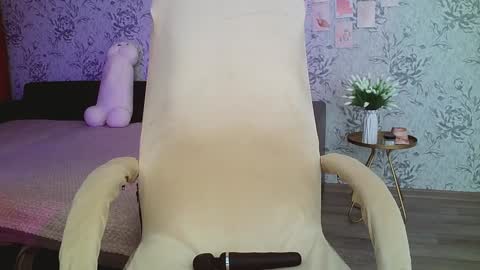 Annie online show from January 27, 4:52 am