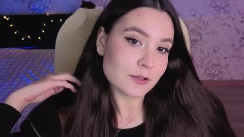 Annie online show from February 13, 9:55 pm