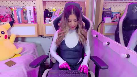 anny_stan online show from September 27, 11:37 am