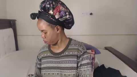 Anny online show from February 22, 6:50 pm