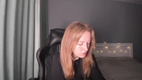 Snapshot of annyfourse chatting on December 24, 7:49 am AnnyFourse online show from December 24, 7:49 am