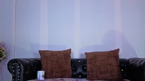 Snapshot of annylittle_ chatting on June 23, 3:26 am LittleSunny My schedule 1400 - 2200 GMT -5 online show from June 23, 3:26 am