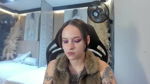 AnnyT online show from March 27, 10:53 pm