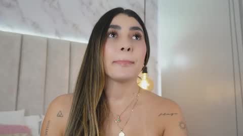 Snapshot of annyy_rosse chatting on February 1, 5:00 pm ANNYY online show from February 1, 5:00 pm