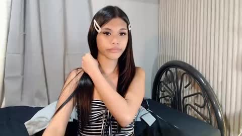 Snapshot of anok_yaii chatting on June 15, 5:37 pm anok_yaii online show from June 15, 5:37 pm