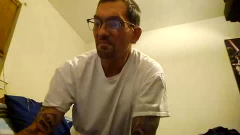 Snapshot of anonychris chatting on November 4, 3:49 am AnonaChris online show from November 4, 3:49 am