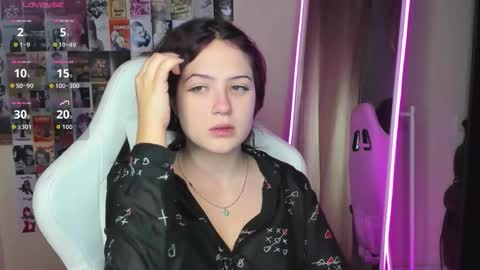 Snapshot of anora_millerr chatting on October 12, 3:22 pm Anora online show from October 12, 3:22 pm