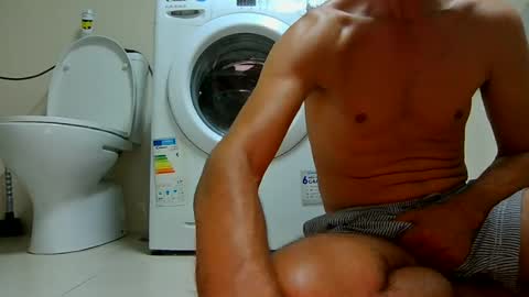 Snapshot of ansreramso chatting on July 10, 6:54 pm Lower chakra online show from July 10, 6:54 pm
