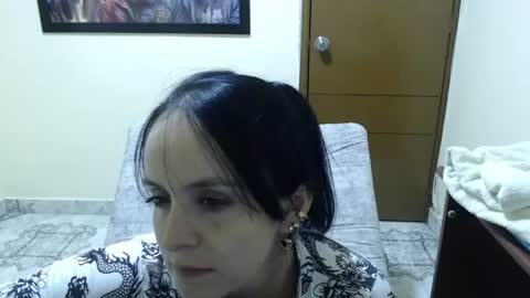 Snapshot of antara_girl chatting on June 15, 10:23 pm PAMELA online show from June 15, 10:23 pm
