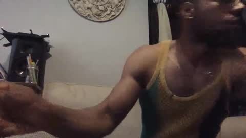 Snapshot of anthonymarkz chatting on May 3, 6:25 pm anthonymarkz online show from May 3, 6:25 pm