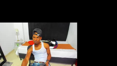 Snapshot of anthoy_wayans chatting on January 24, 1:13 am       online show from January 24, 1:13 am