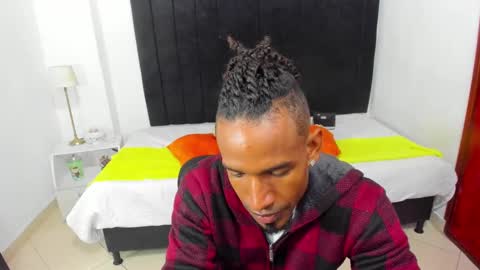 Snapshot of anthoy_wayans chatting on February 1, 8:05 pm       online show from February 1, 8:05 pm