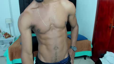 Snapshot of anthoy_wayans chatting on February 26, 12:16 am       online show from February 26, 12:16 am