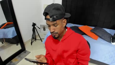 Snapshot of anthoy_wayans chatting on October 7, 12:41 am       online show from October 7, 12:41 am