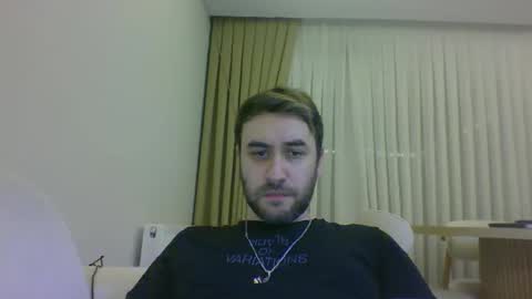 Snapshot of antilogos28 chatting on May 24, 7:41 pm antilogos28 online show from May 24, 7:41 pm